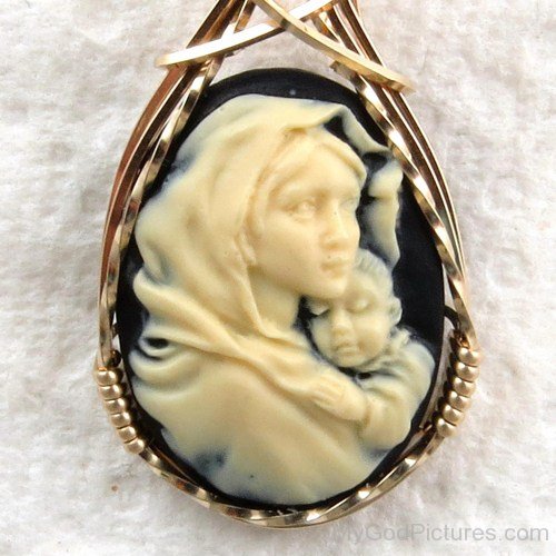 Beautiful Locket Of Mother Marry With jesus