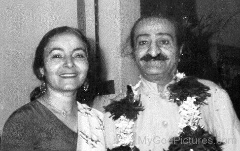 Avtar Meher Baba Standing With A Lady