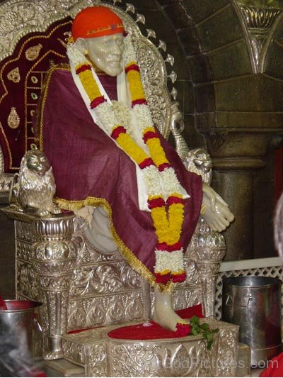 Beautiful Murti  Of Sai Baba Ji