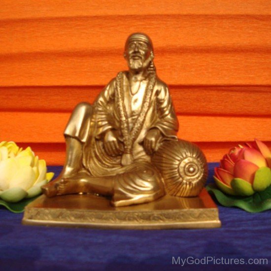 Golden Statue Of Sai Baba ji