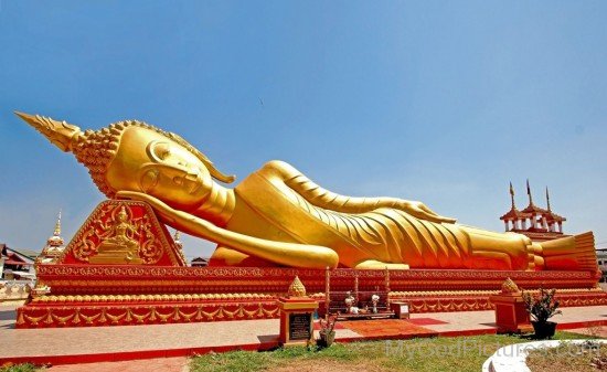 Laying Statue Of Lord Mahavir Ji