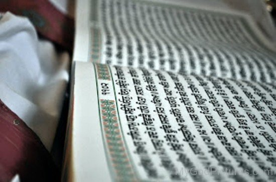 Picture Of Dhan Guru Granth Sahib Ji