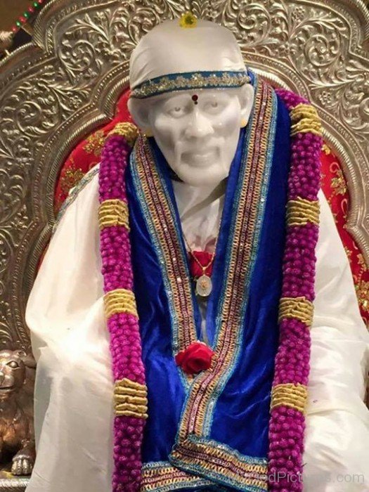 White Marble Statue Of Sai Baba Ji