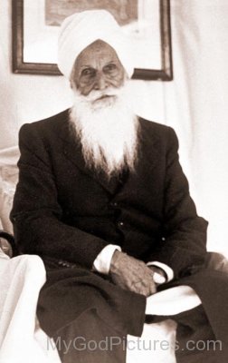 Adorable Baba Sawan Singh Ji Picture