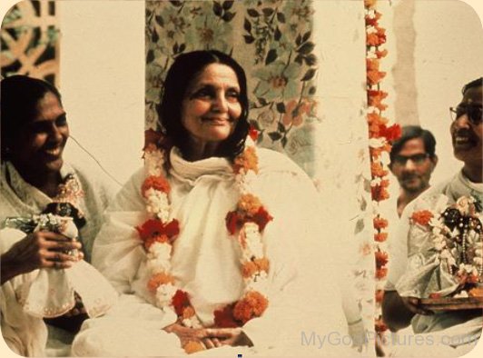 Anandamayi Maa With Devotee