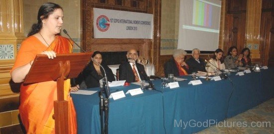 Anandmurti Gurumaa At International Women's Conference