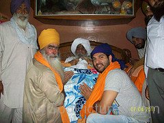 Baba Ajit Singh Ji Hansali Wale With Yuvraj Singh