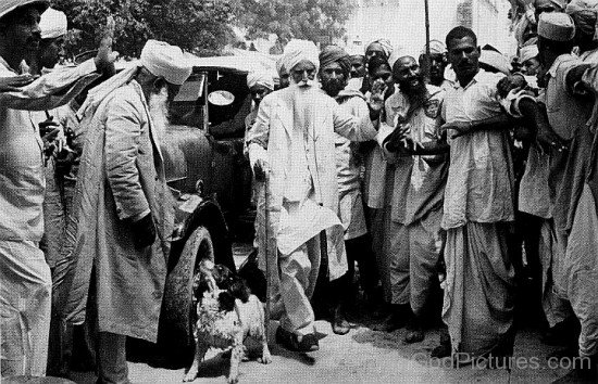 Baba Sawan Singh Visiting Pisawa Fort