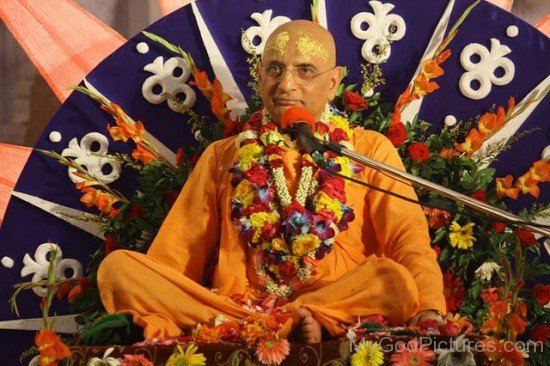 Bhakti Charu Swami During Satsang