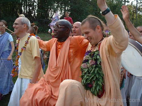 Bhakti Tirtha Swami During Rath Yatra