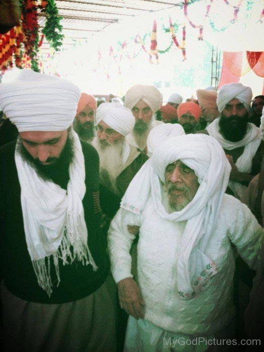 Image Of Sant Baba AJit Singh Ji In Crowd