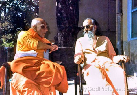 Swami Chinmayananda Saraswati And Swami Krishnananda