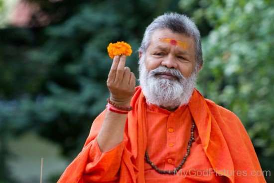 Swami Maheshwarananda