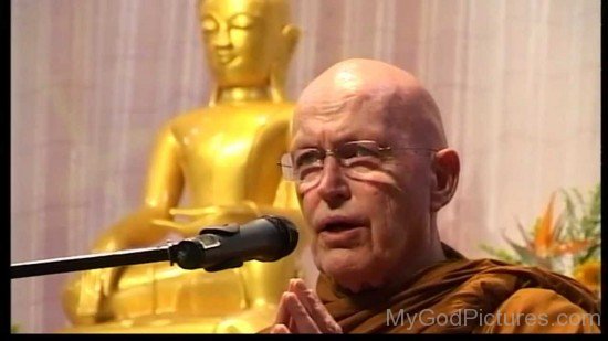 Ajahn Sumedho On Mic