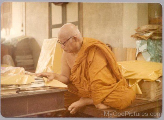 Buddhadasa Reading Book