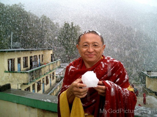 Chokyi Nyima Rinpoche Showing Snow