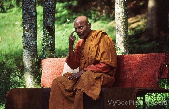 Henepola Gunaratana Sitting On Bench