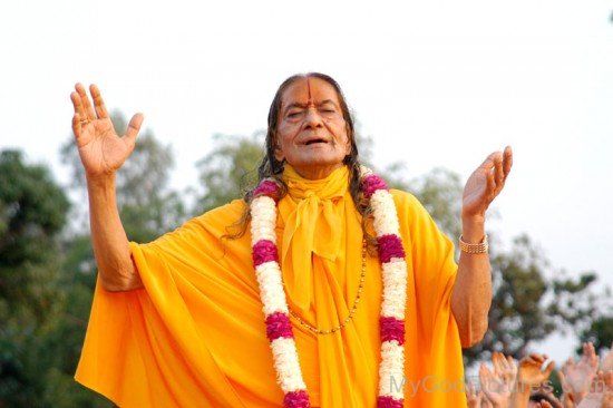 Kripalu Maharaj Ji Image