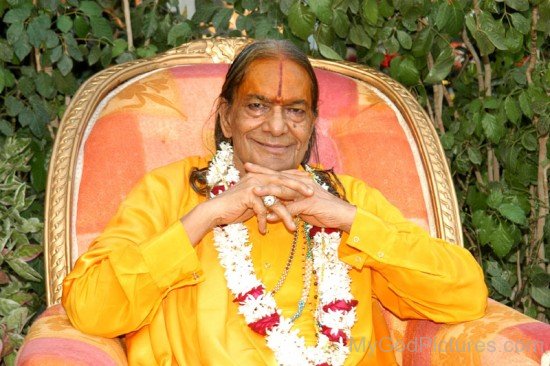 Kripalu Maharaj Ji Picture