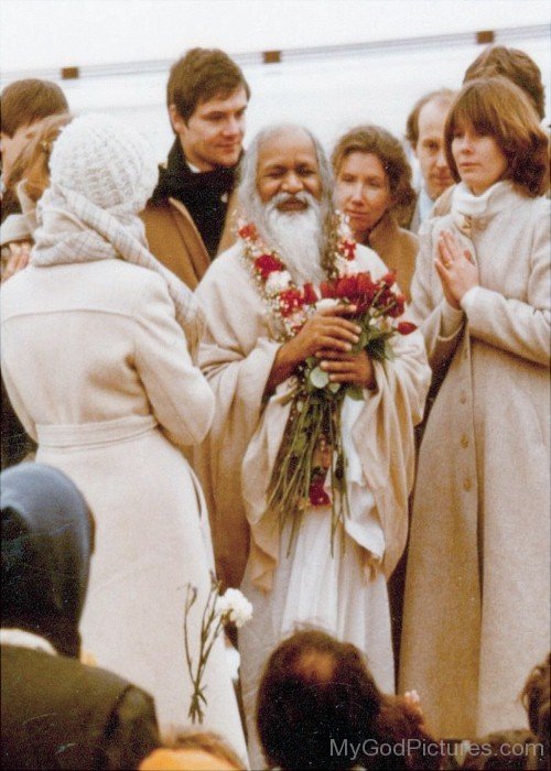 Maharishi Mahesh Yogi Ji In Foreign University