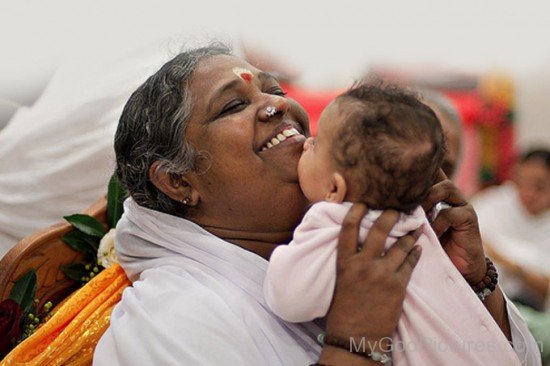 Mata Amritanandamayi Ji With Little Baby