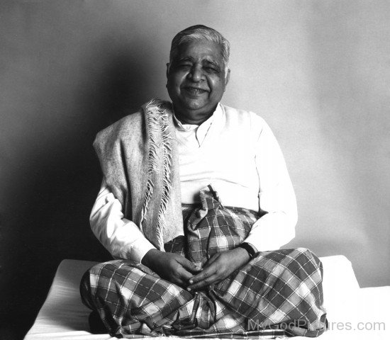 Picture Of S.N.Goenka