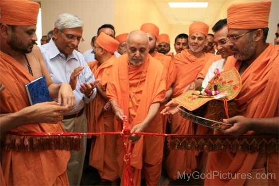 Pramukh Swami Maharaj At An Opening Event