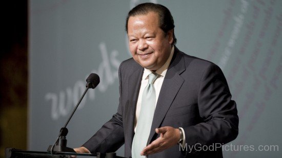 Prem Rawat Ji Giving Speech