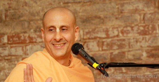 Radhanath Swami Ji On Mic