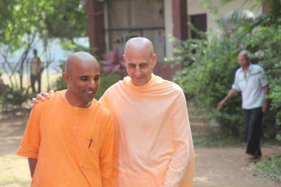 Radhanath Swami Ji With His Devotee