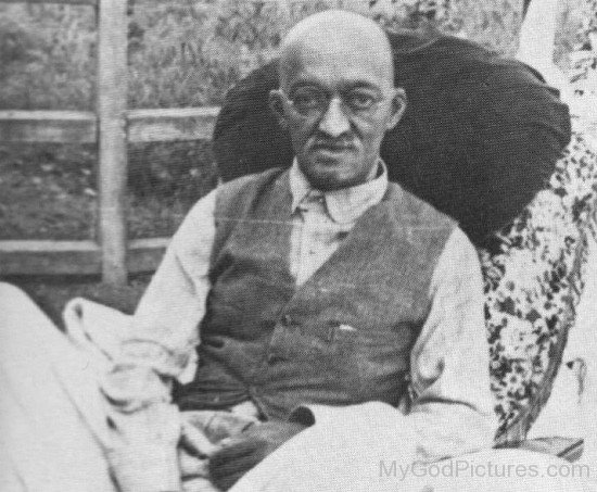 Rare Image Of Narayan Maharaj