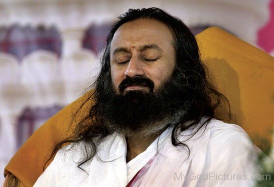 Sri Sri Ravi Shankar Doing Meditation