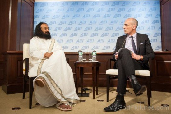 Sri Sri Ravi Shankar With Arthur Brooks