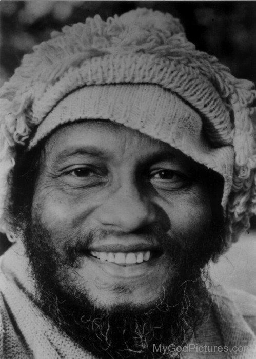 Swami Muktananda Ji Smiling