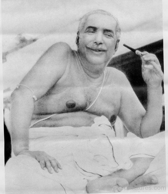 Thakur Anukulchandra Smiling