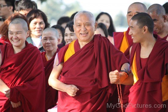 Thubten Zopa Rinpoche With His Disciples