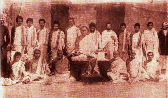 Vijayanandsuri Ji With Devotees