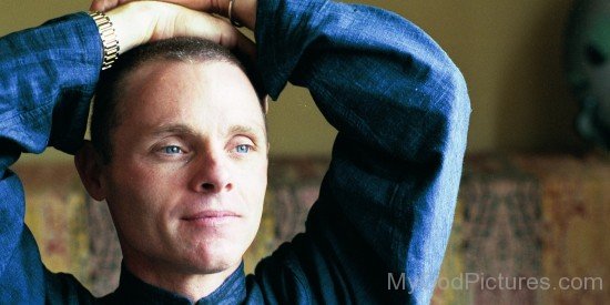 Adyashanti Image