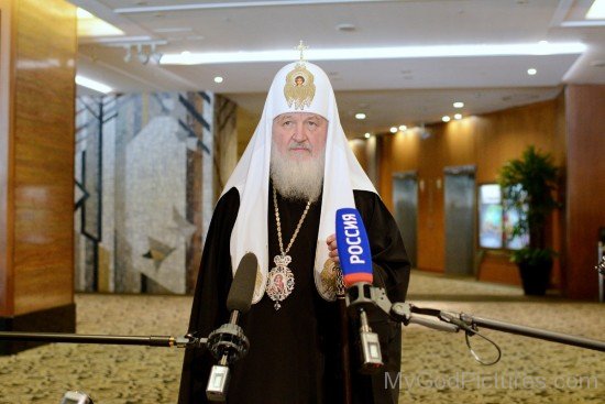 Patriarch Kirill I Addressing