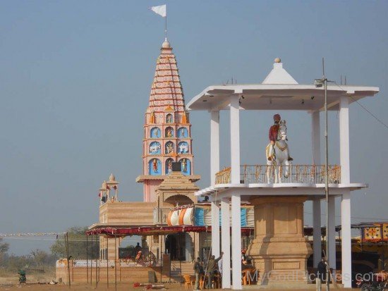 Veer Tejaji Mandir