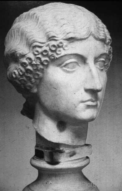 Doddess Livia Statue