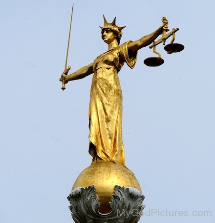  Lady Justice Golden Statue