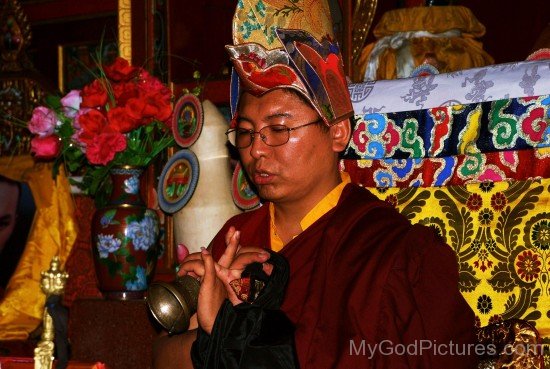 Tsoknyi Rinpoche Doing Meditation