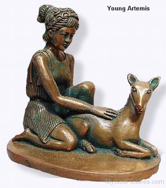 Bronze Statue Of Goddess Artemis-ds413