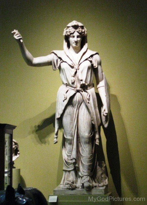 Goddess Juno Statue-up905