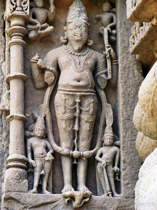 Sculpture Of Lord Vishvakarma-mv410