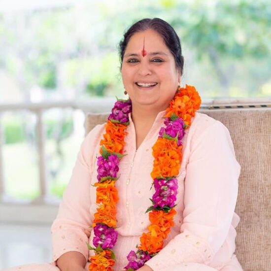 Anandmurti Gurumaa Ji Happy Pic